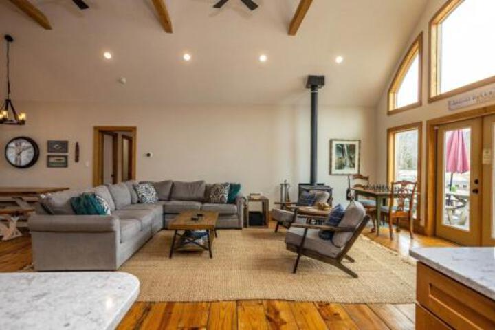 Lake Rider Cabin
