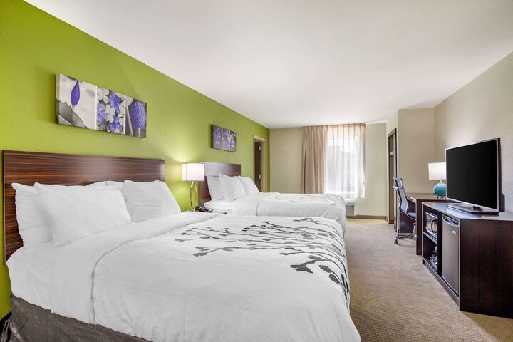 Room 11 of 35
