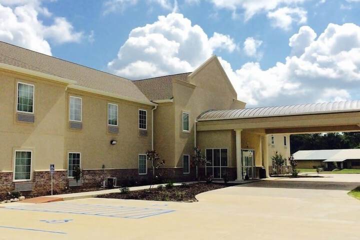 Heritage Place Hotel & Suites
