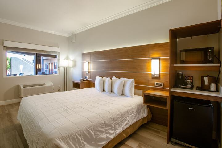 Room 35 of 50