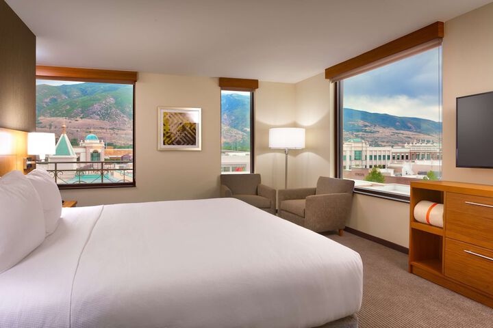 Room 21 of 43