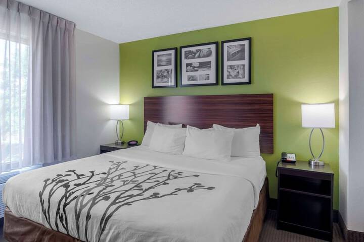 Room 18 of 31