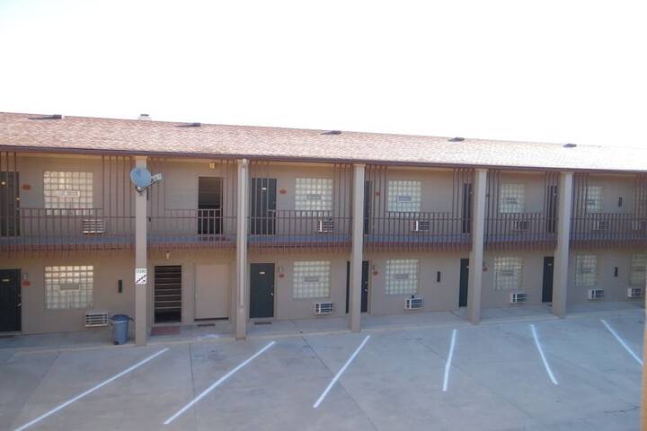 Bear Lodge Motel