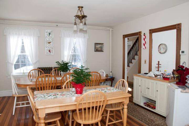 Candlebay Inn