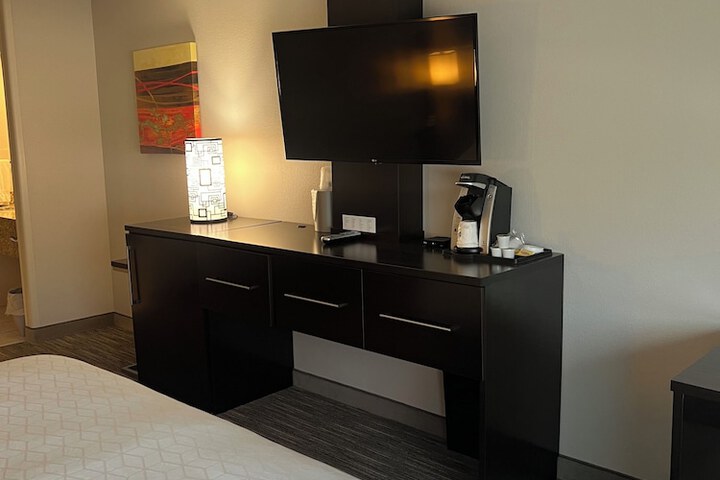 Room 125 of 163