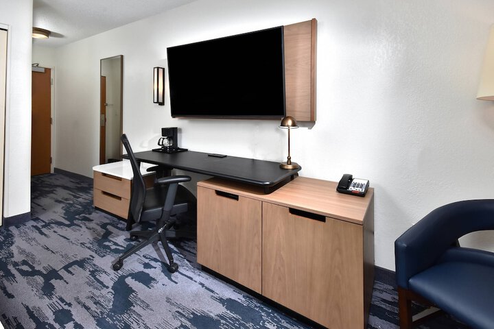 Room 28 of 52