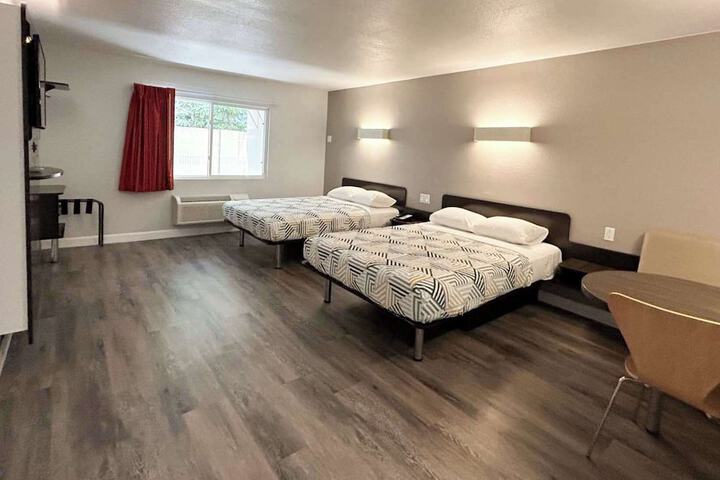 Room 20 of 29