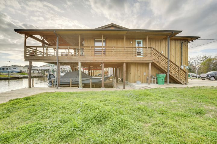Private Dock Lanai: Bayou Retreat in Barataria!