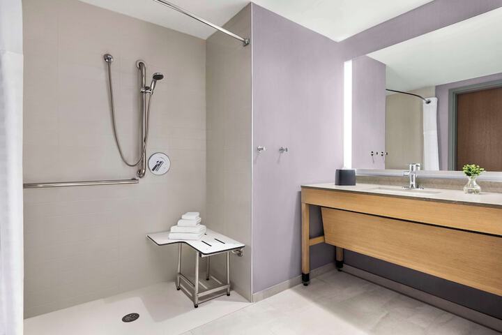 Hyatt Place Virginia Beach / Oceanfront