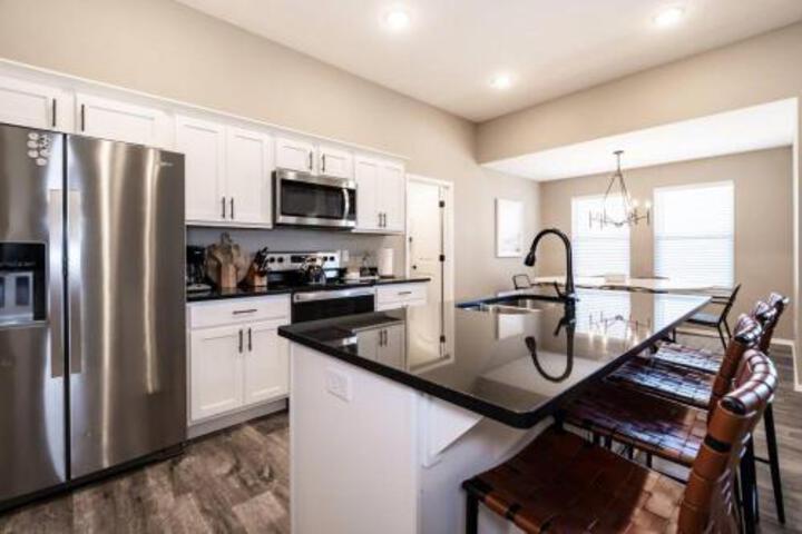 NEW Beautiful and Spacious Home