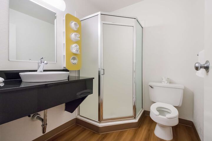 Room 15 of 39