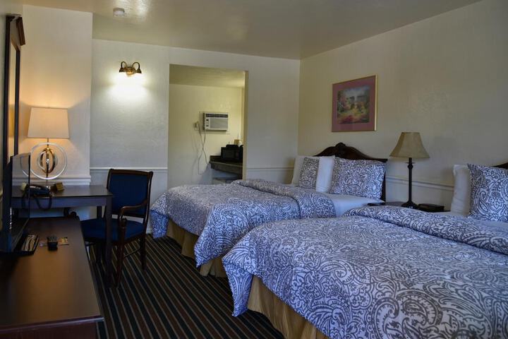 Room 32 of 36