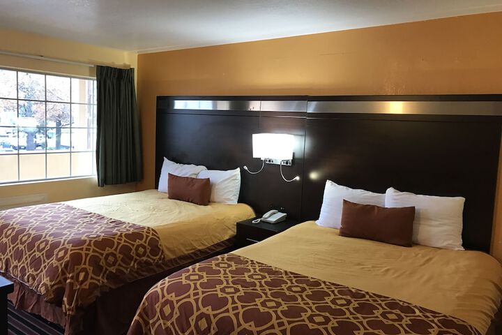 Room 8 of 31
