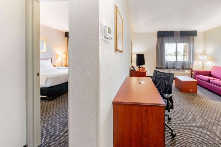 Room 30 of 52