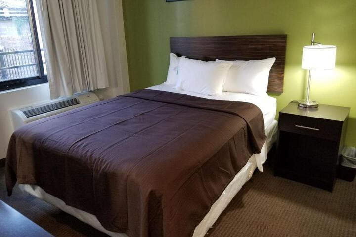 Hillside Hotel
