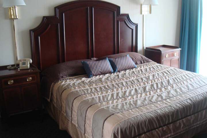 Room 3 of 6