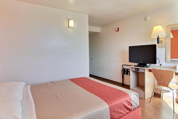 Room 31 of 52