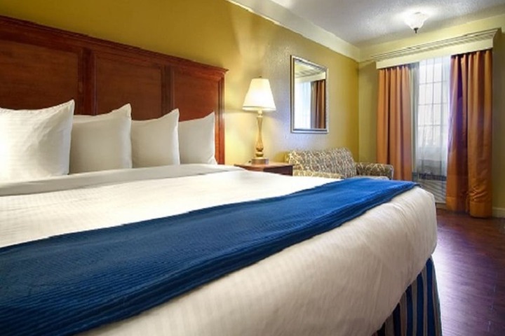 Room 92 of 114