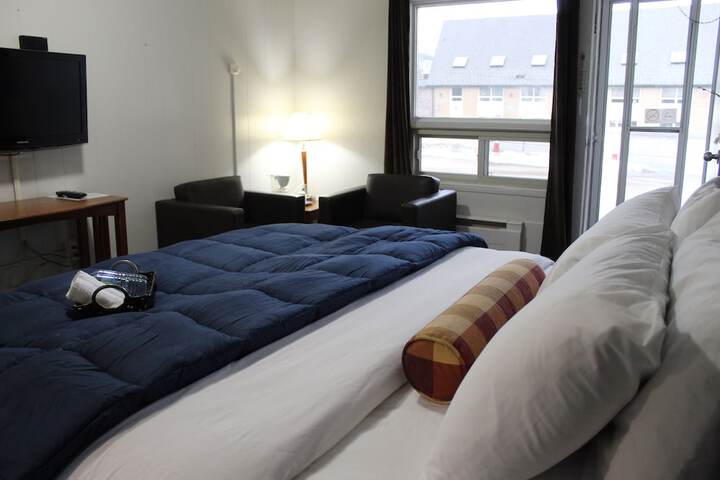 Room 16 of 24