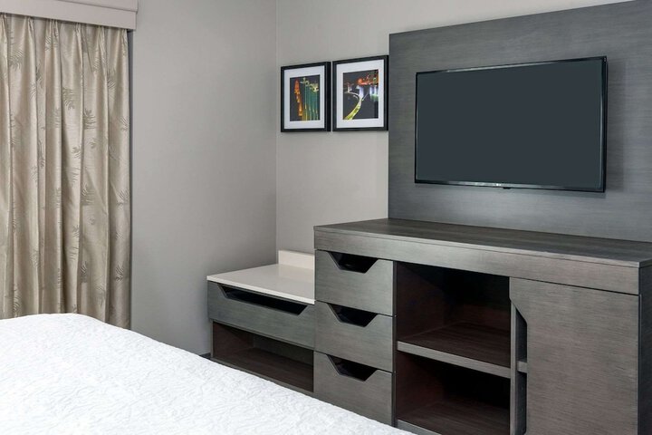 Room 31 of 48