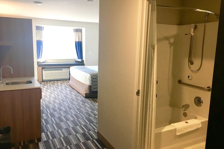 Room 47 of 61