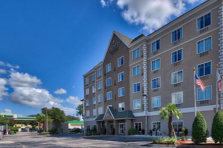 Hotel 2 of 34