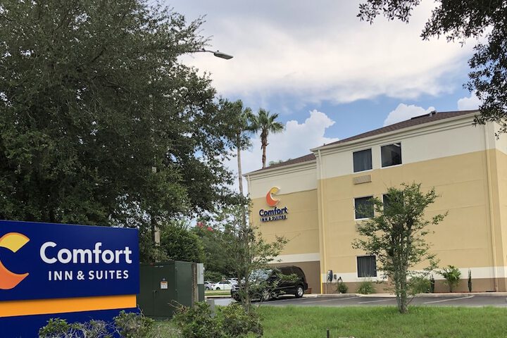 Comfort Inn & Suites DeLand - near University