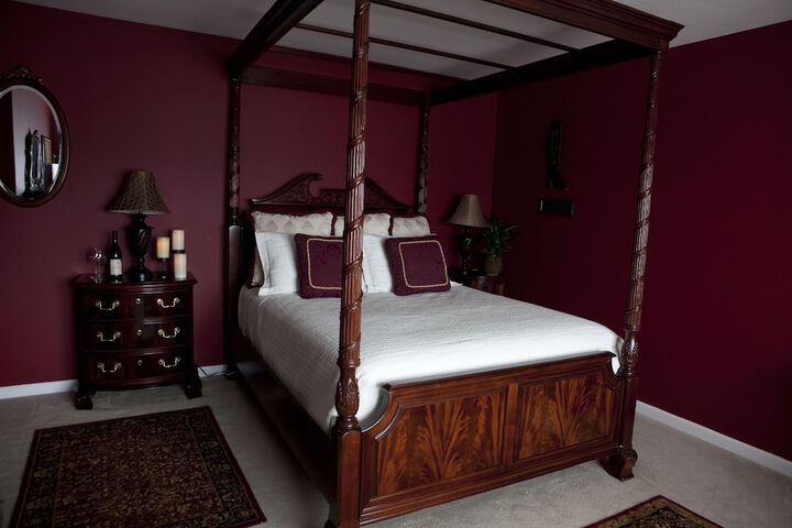 Room 13 of 73