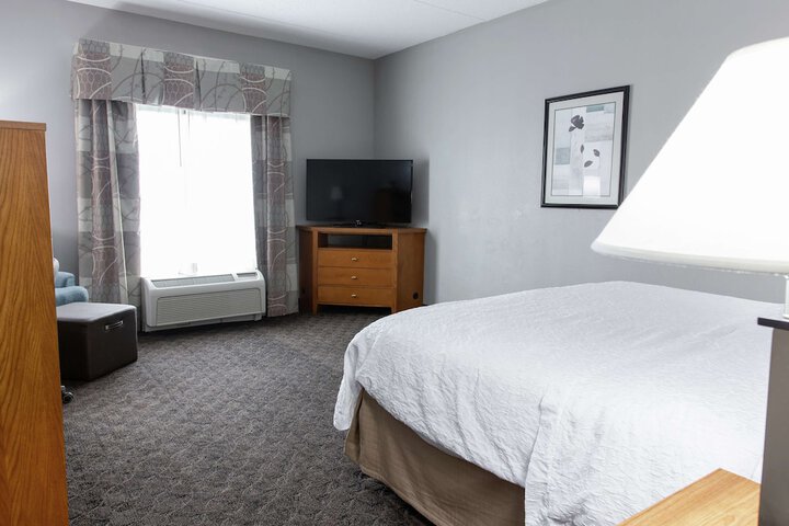 Room 9 of 35
