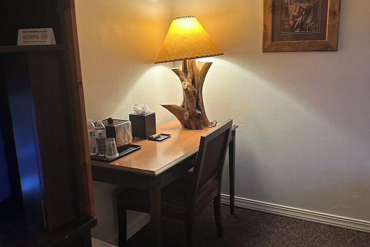 Rustic Inn Motel
