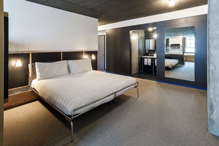 Room 22 of 84