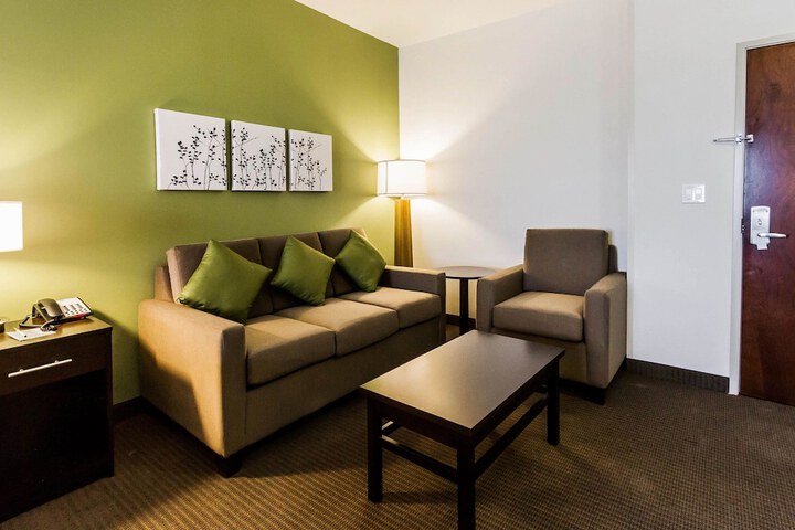 Room 20 of 40