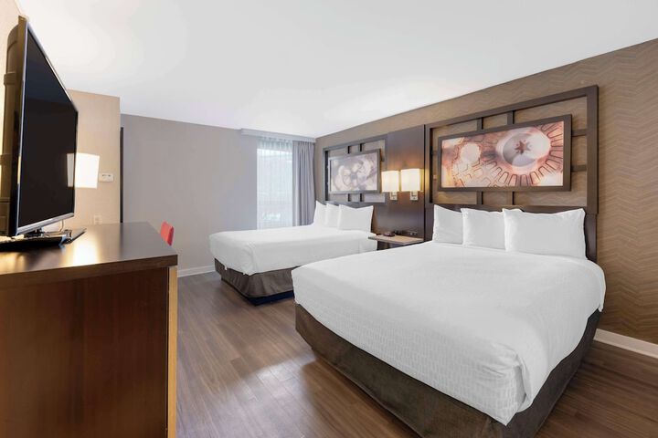 Room 28 of 34