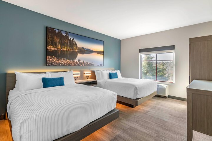 Cambria Hotel Lake Placid - Lakeside Resort