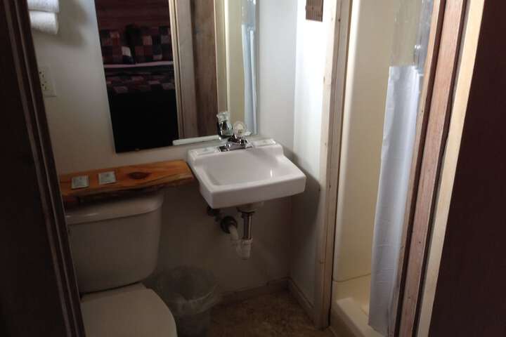 Room 30 of 46