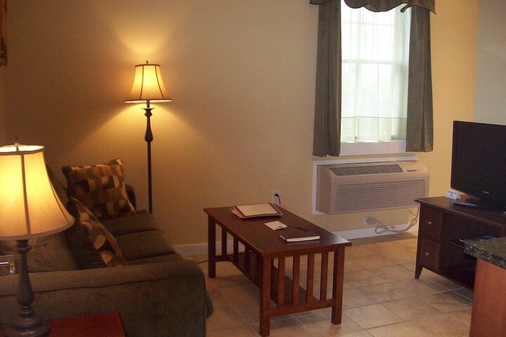 Room 8 of 20