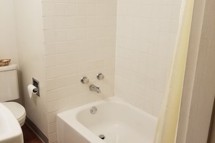 Room 10 of 52
