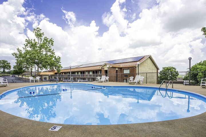 Pool 6 of 41