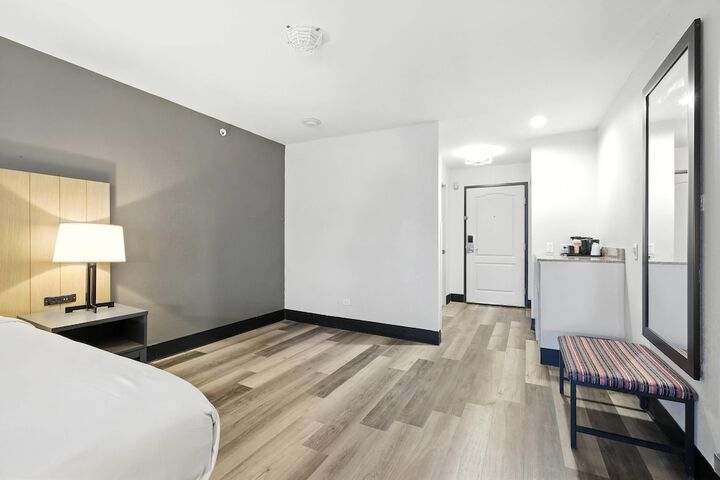 Country Inn & Suites by Radisson Merrillville, IN