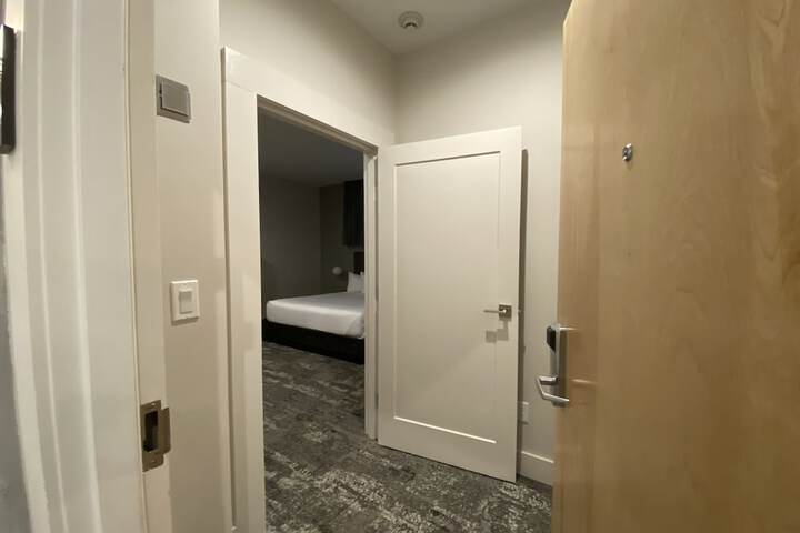 Ballroom/Hall 62 of 87