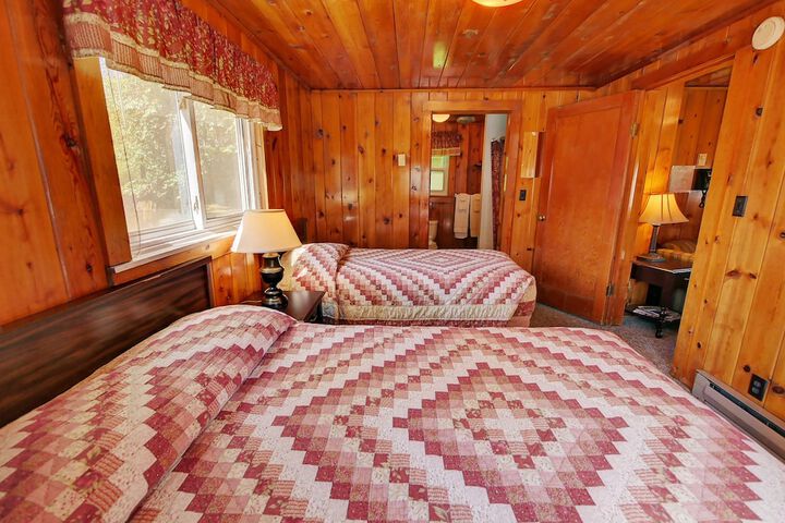 Idle a While Cabins