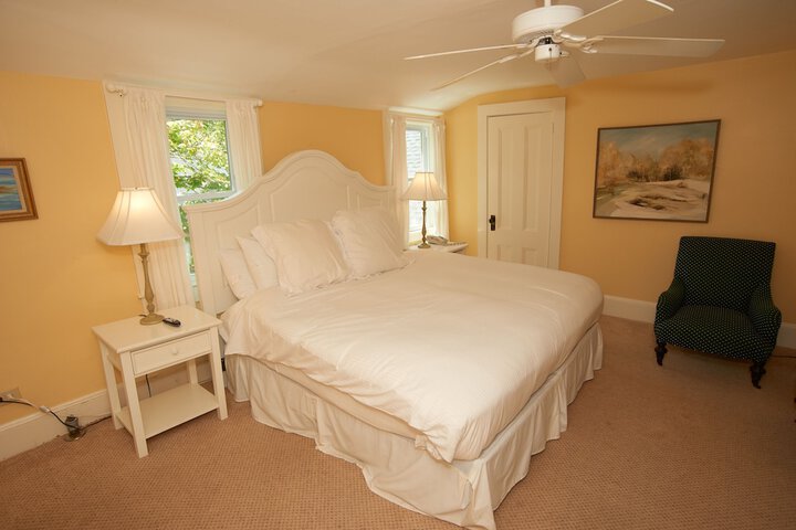 Room 17 of 113