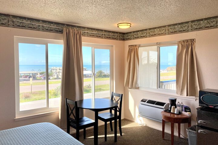 Coast Riders Inn
