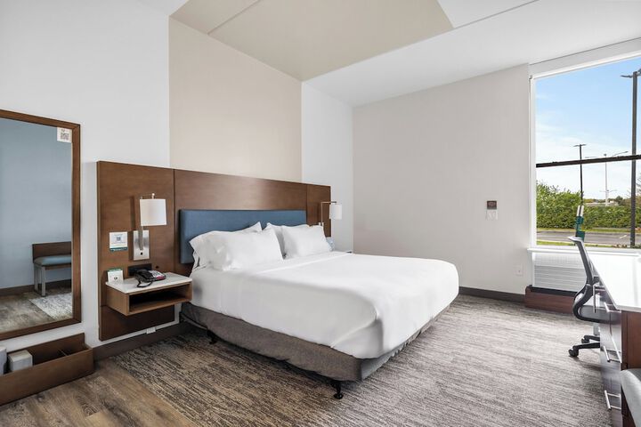 Room 47 of 103