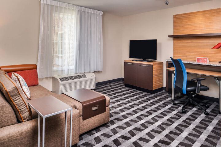 Room 16 of 37