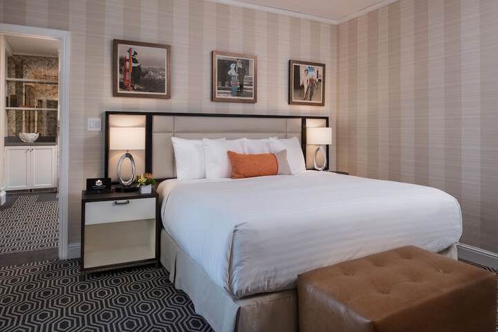 Room 6 of 24