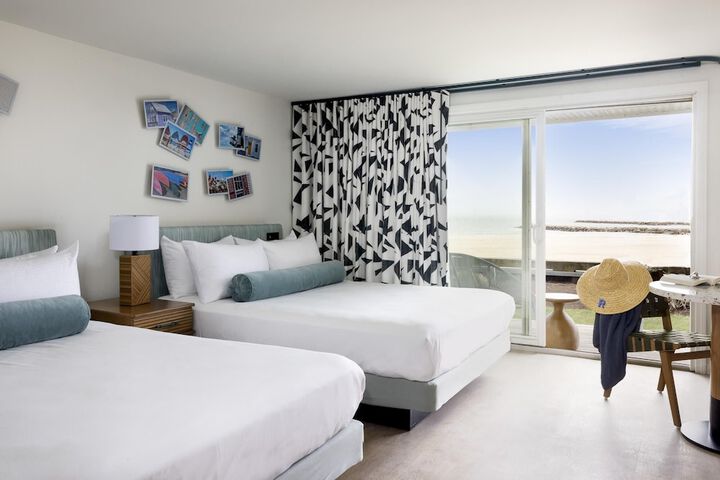 Red Jacket Beach Resort