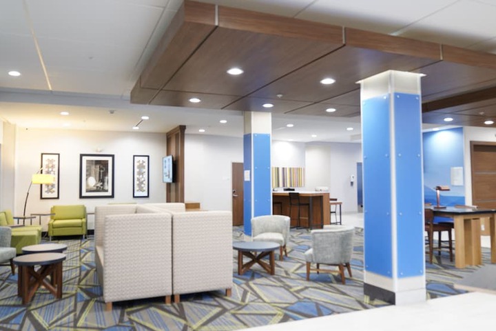 Hotel Interior 10 of 49