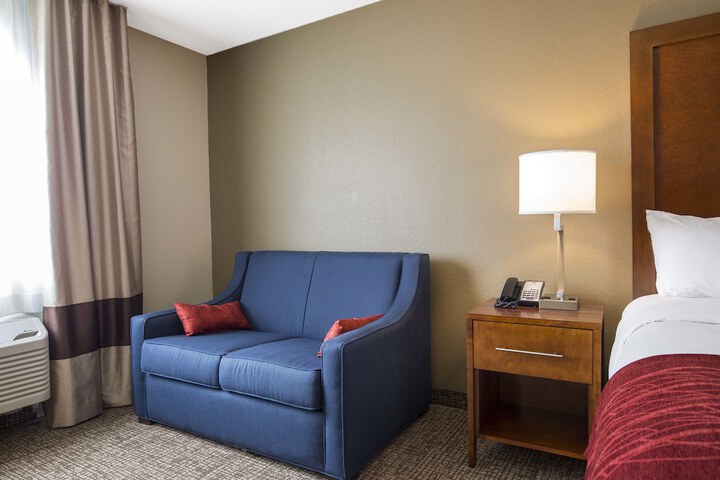 Room 21 of 62