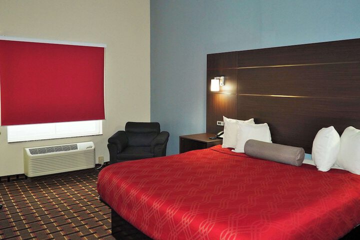 Room 28 of 47